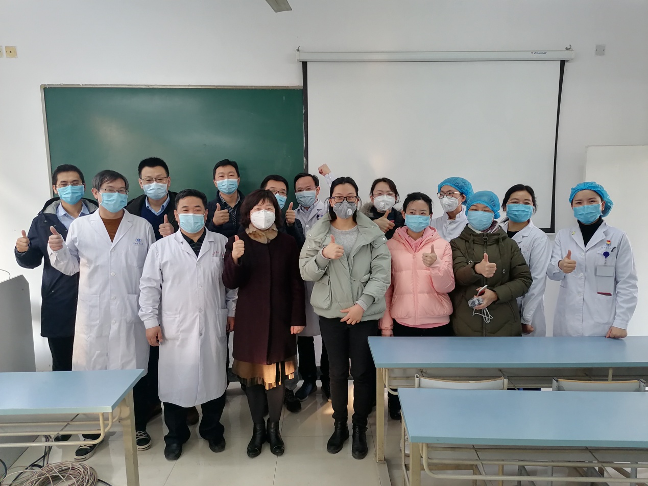 1584348148359079908.jpg 2.直播性爱
一堂特殊课.jpg